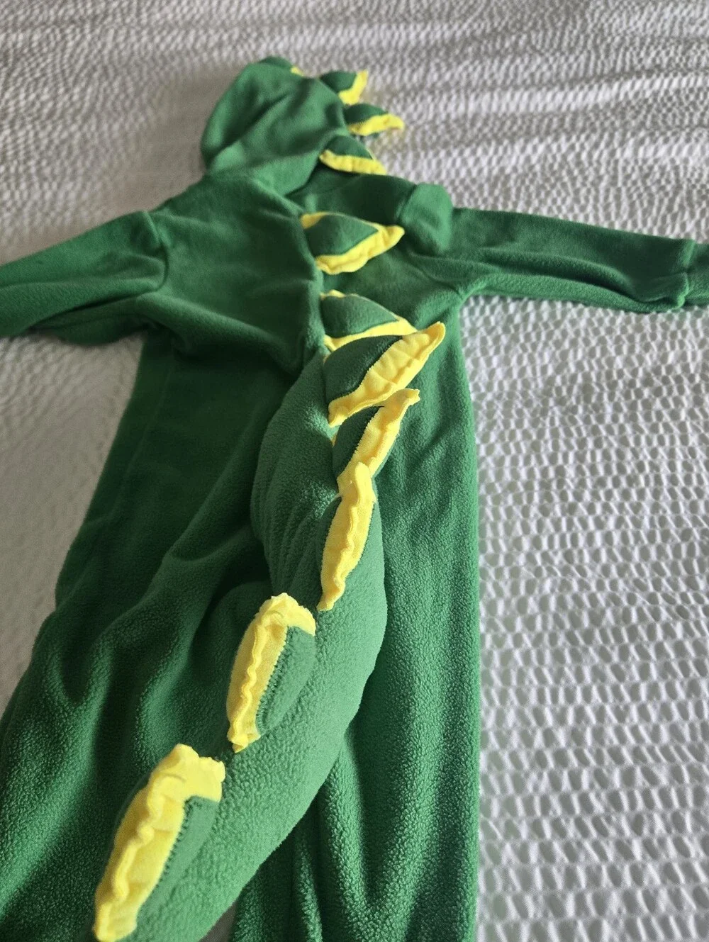 The Unbranded Brand suit present